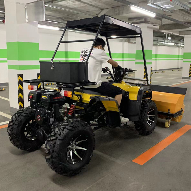 凱爾樂駕駛式掃雪車燃油驅(qū)動四輪無極變速滾刷式掃雪機(jī)清雪輕松