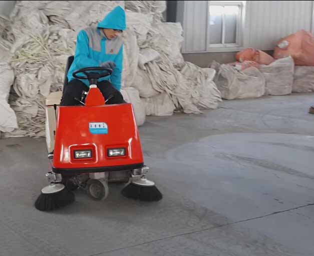 凱爾樂駕駛式掃地車YCD48B粉塵大等工業(yè)車間使用不揚(yáng)塵清掃